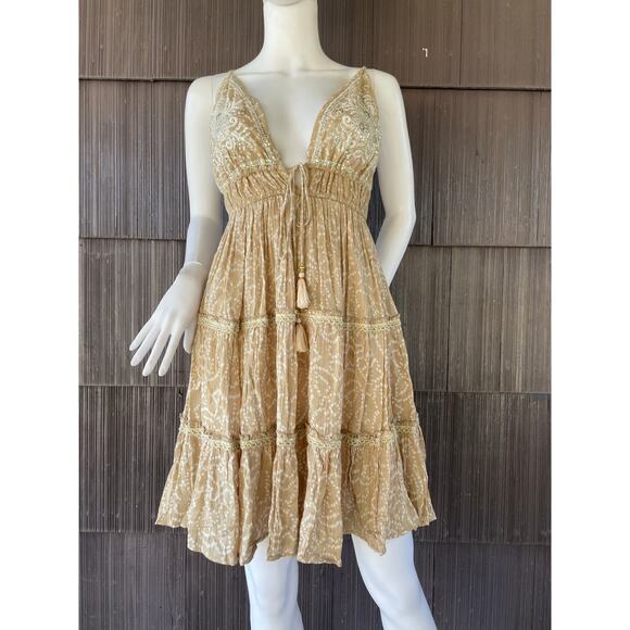 🔥Romantic Bohemian Cottage Plunged Neck Sequins Metallic Gold Lurex Tan Dress - Picture 1 of 15
